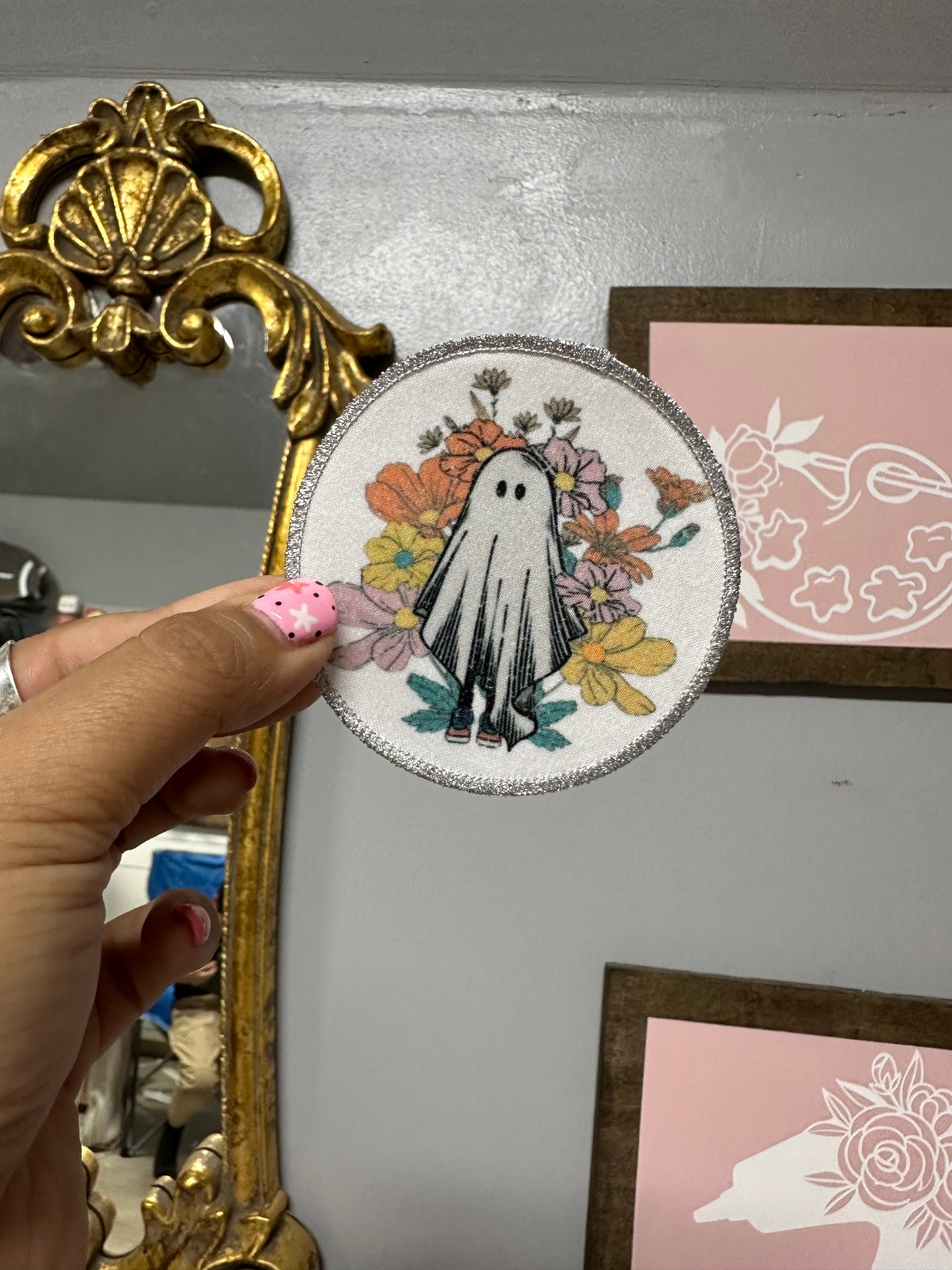 Cute ghost florals patch