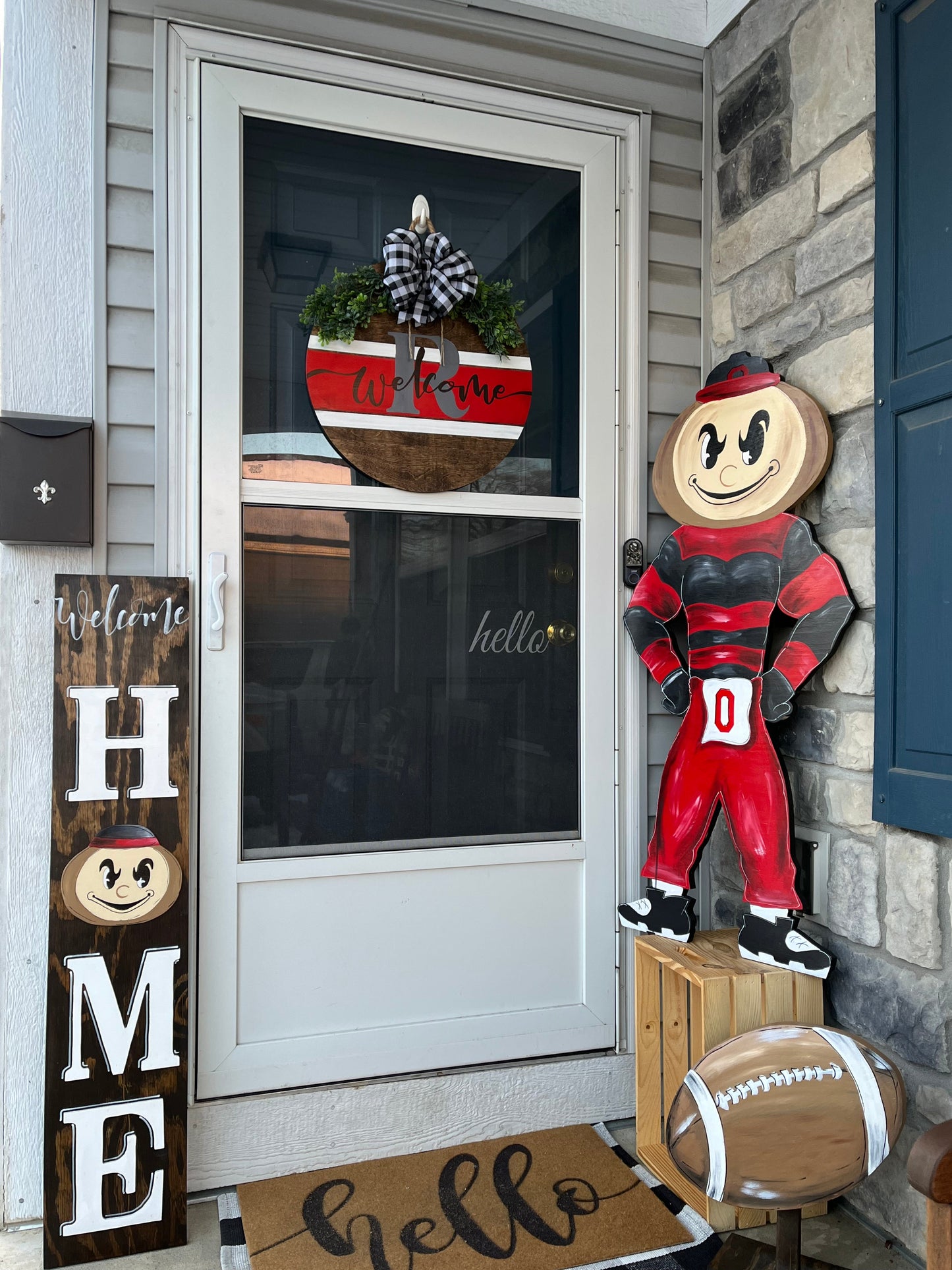 Family Name OSU Door hanger. Welcome door sign for Ohio State fan